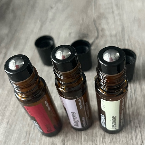 DOTERRA TOUCH Bundle Rose Jasmine Magnolia Roll On Essential Oil Aromatherapy - Picture 4 of 10